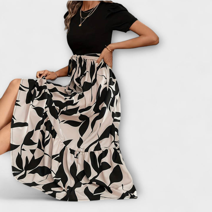 Luna - Robe d'été avec motif floral et encolure ronde