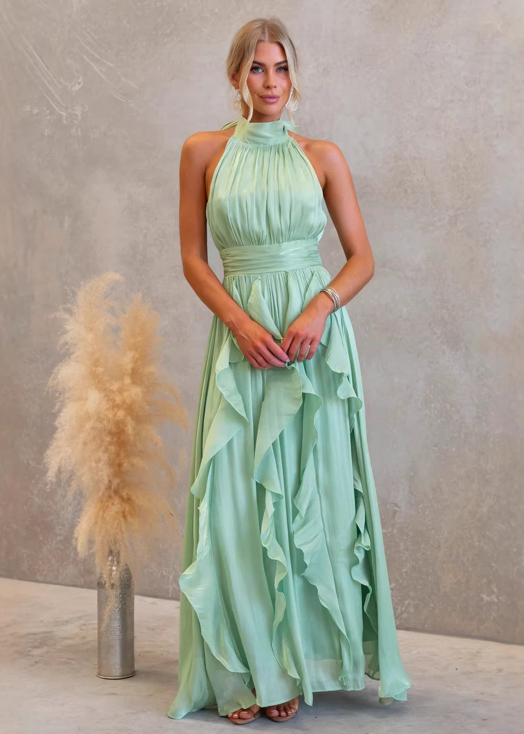 Celestia | Robe Maxi à Col Halter Volanté