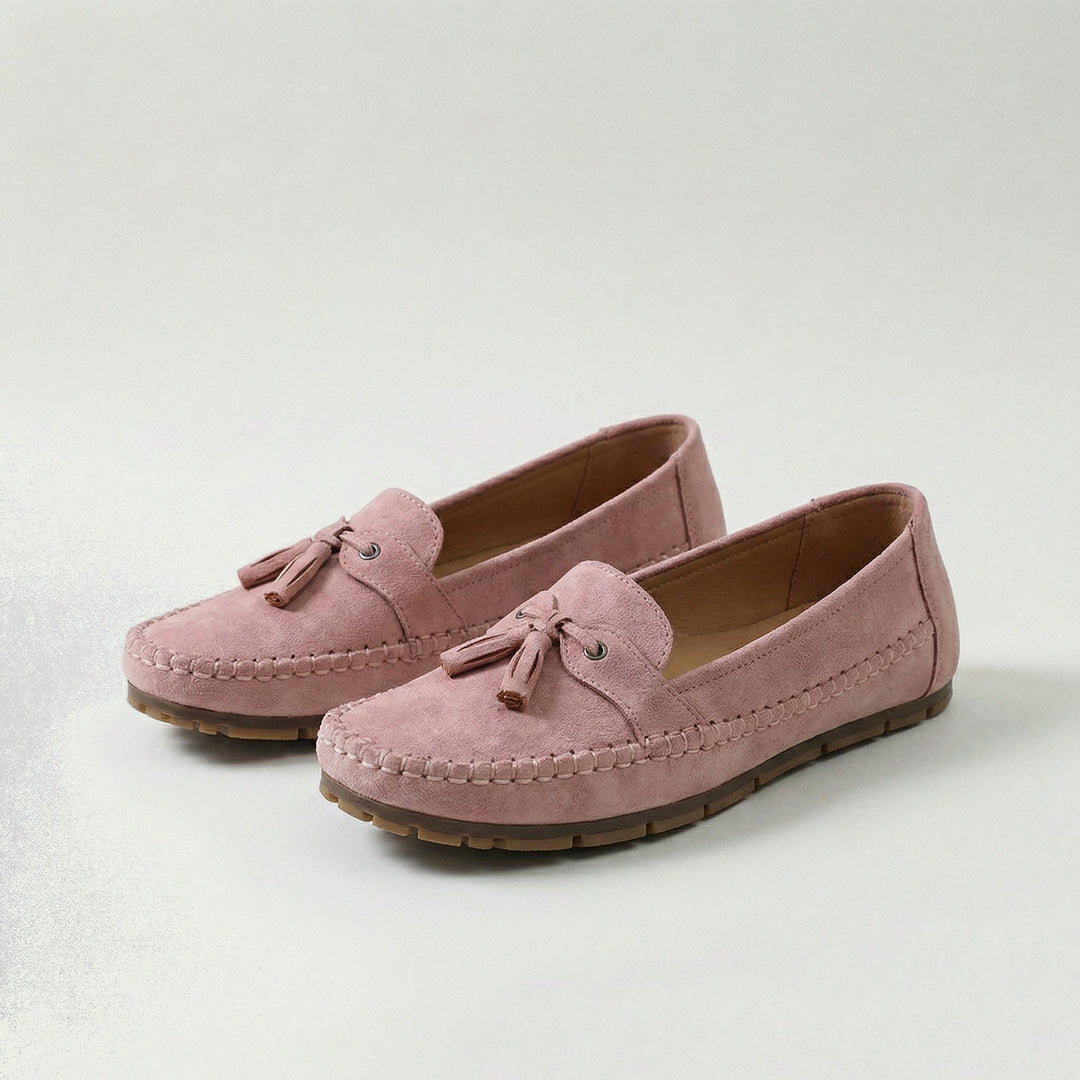 Nadine - Mocassins classiques avec détail à pompons